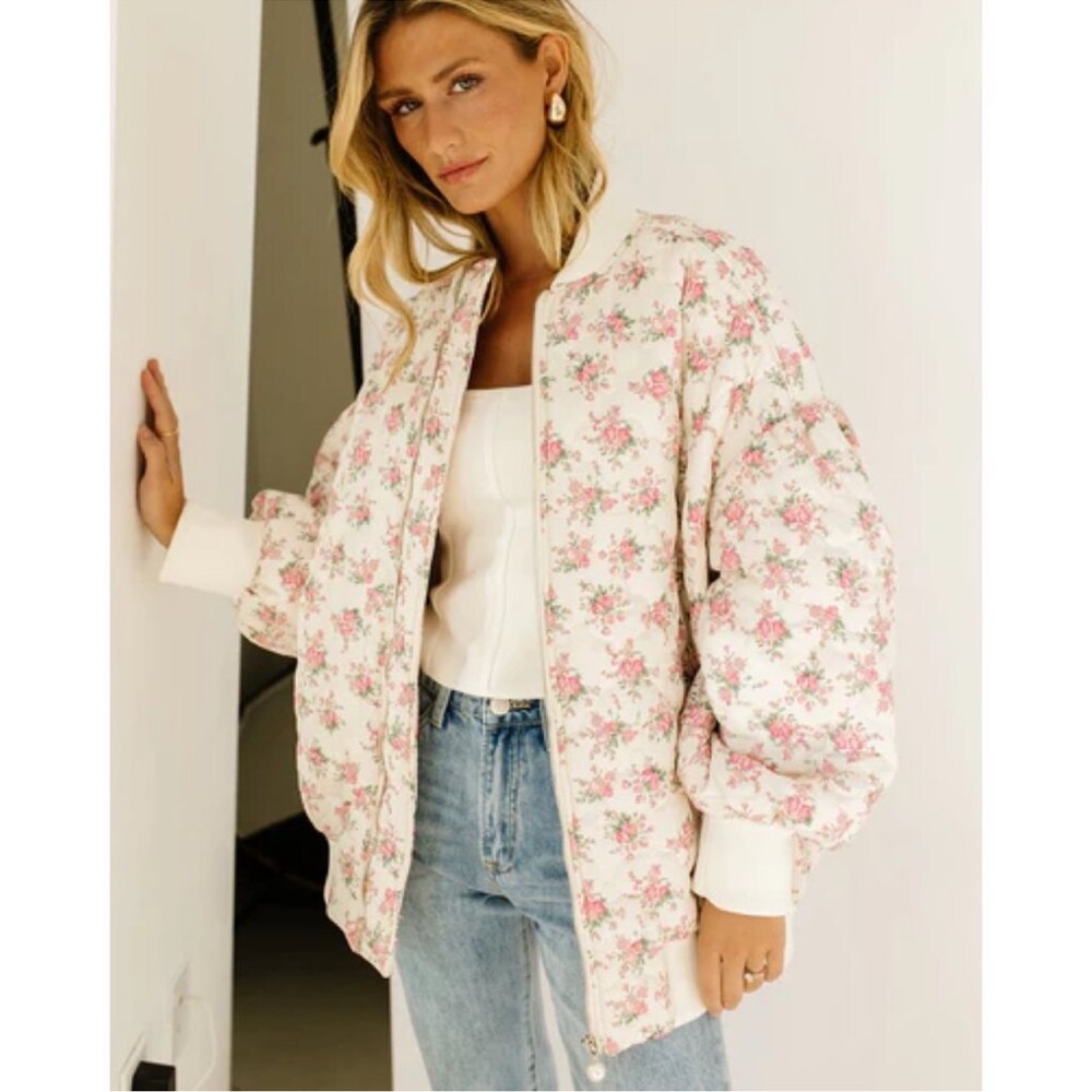 MABLE MALLORY OVERSIZED
BOMBER JACKET - Picture 10 of 16